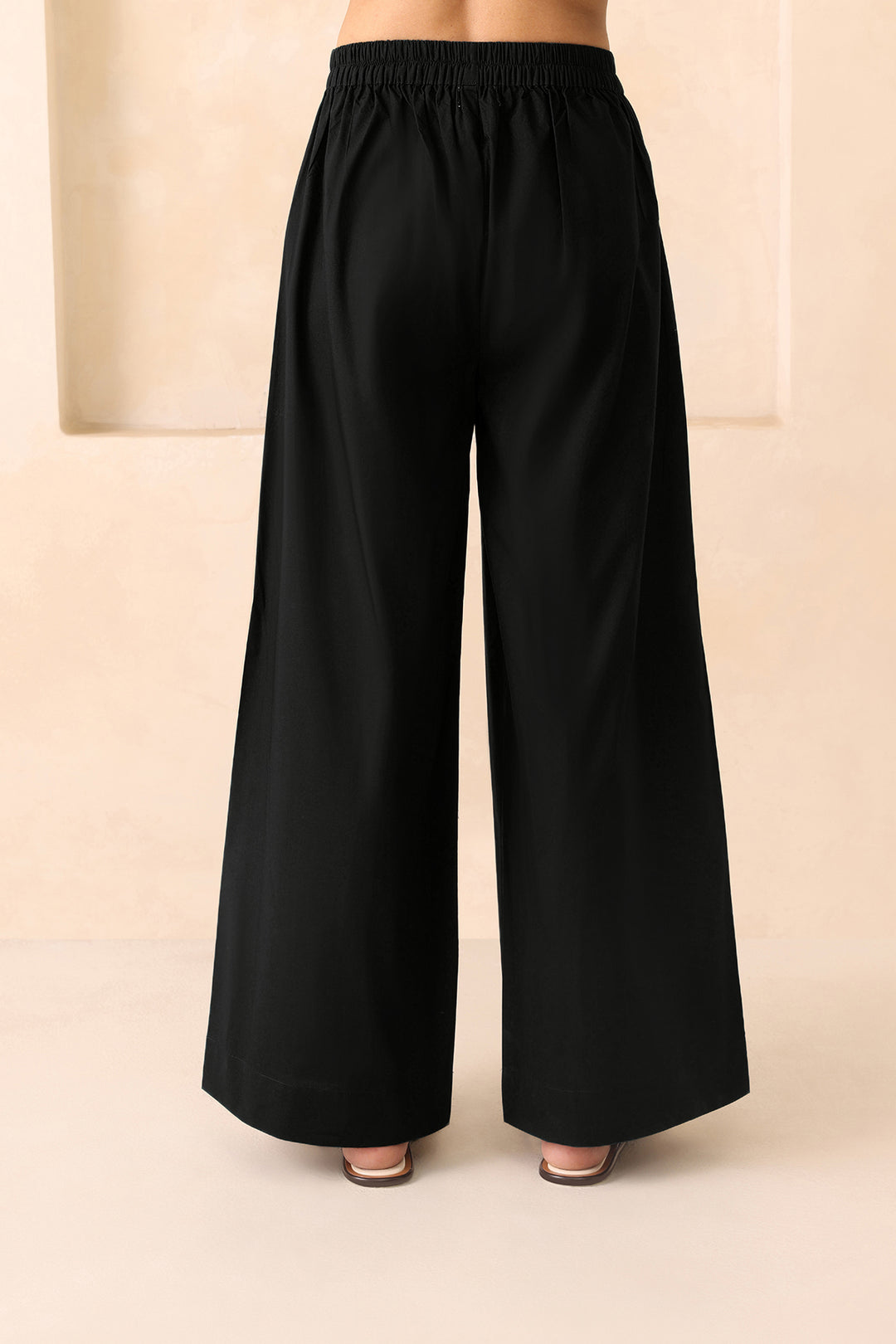 SAANJH CO-ORD SET WITH PLEATED PANT- BLACK