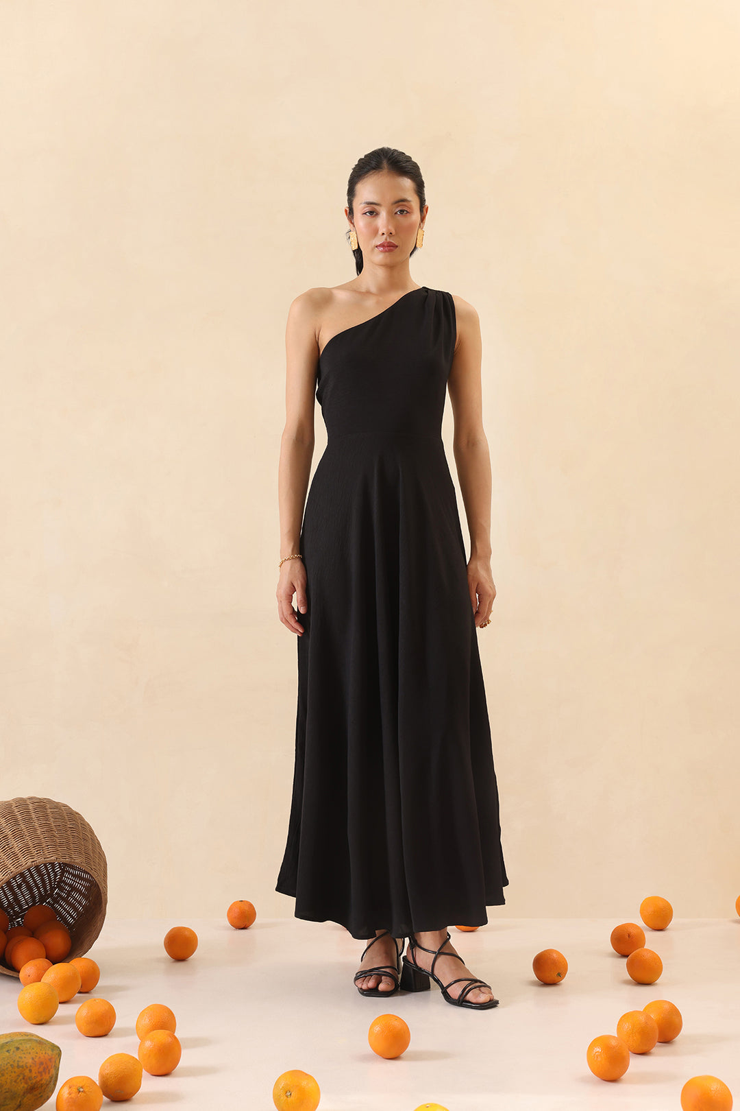 ROSE DRESS-BLACK